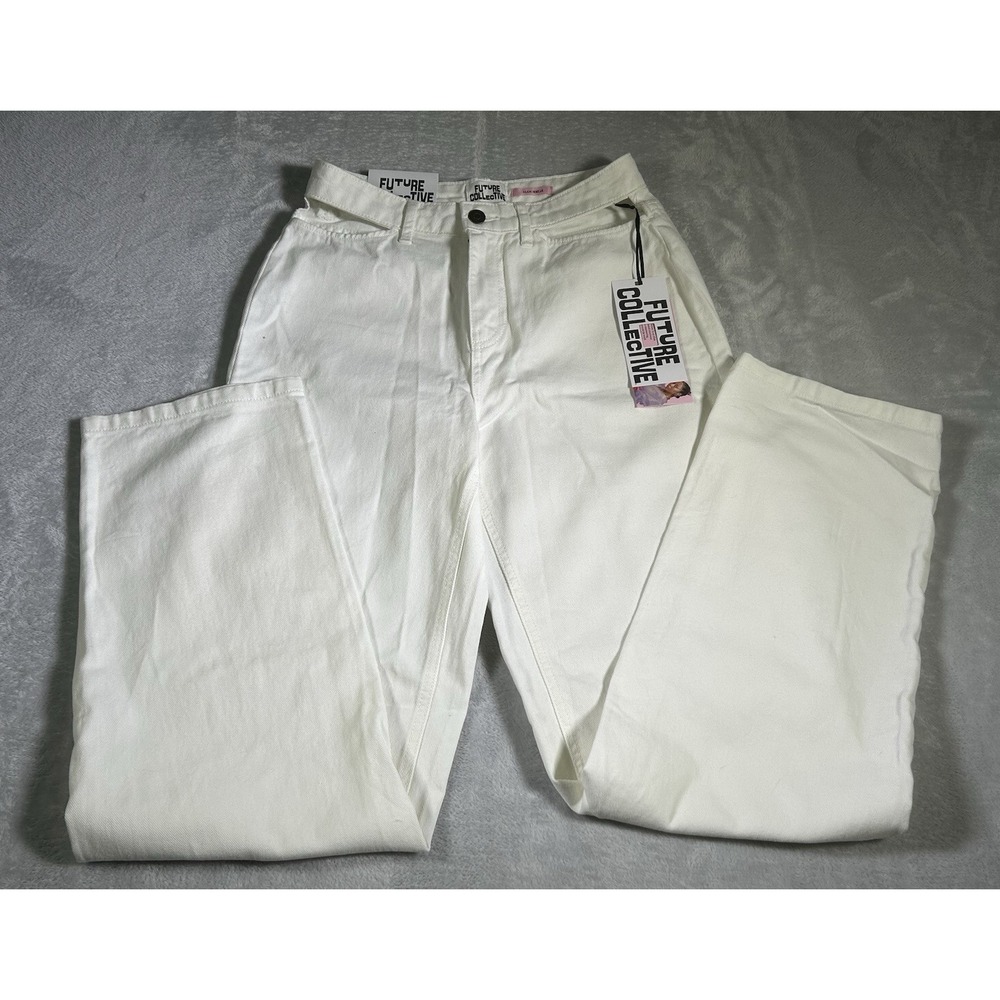 White Jeans Sz0 Cut Out Future Collective Alani Noelle Coquette Flirty NWT $40